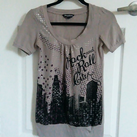 Grey Rock and Roll Graphic Top - Picture 1 of 8